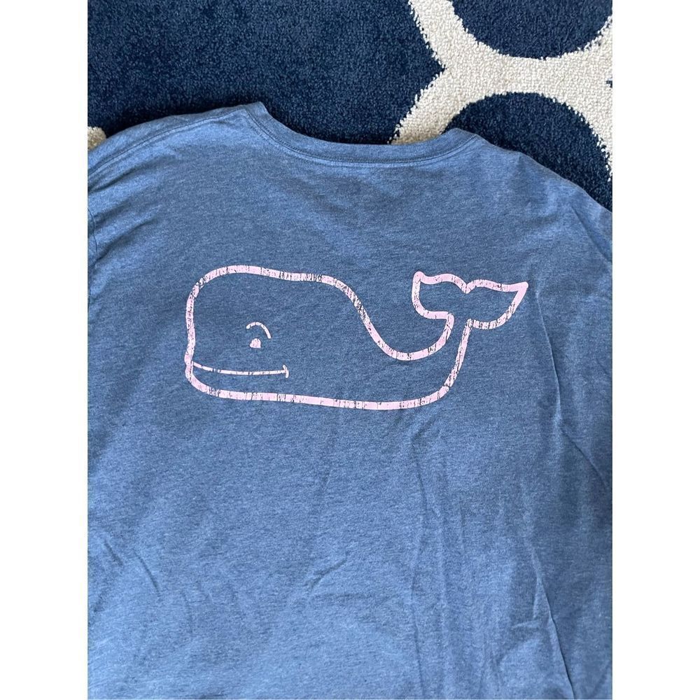 Vineyard Vines blue t-shirt with pink whale outline 2XL